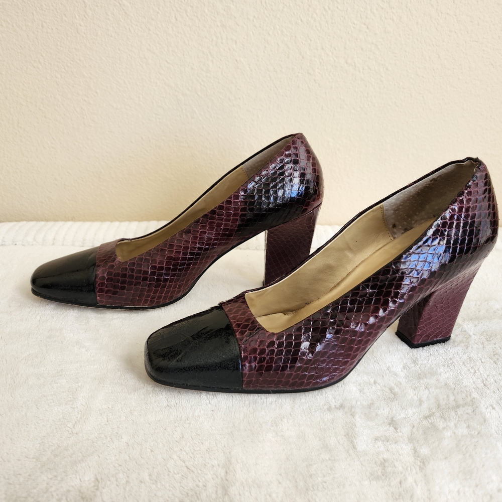 Karen Scott Burgundy and Black Snakeskin Heels